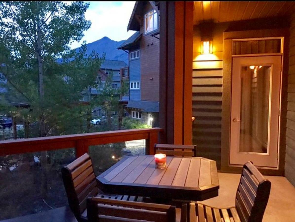 Luxurious & Spacious Mountain Retreat Canmore Kültér fotó